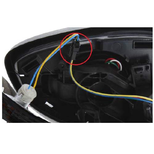 Ford Fiesta Mk7 wing mirror indicator replacement step 3