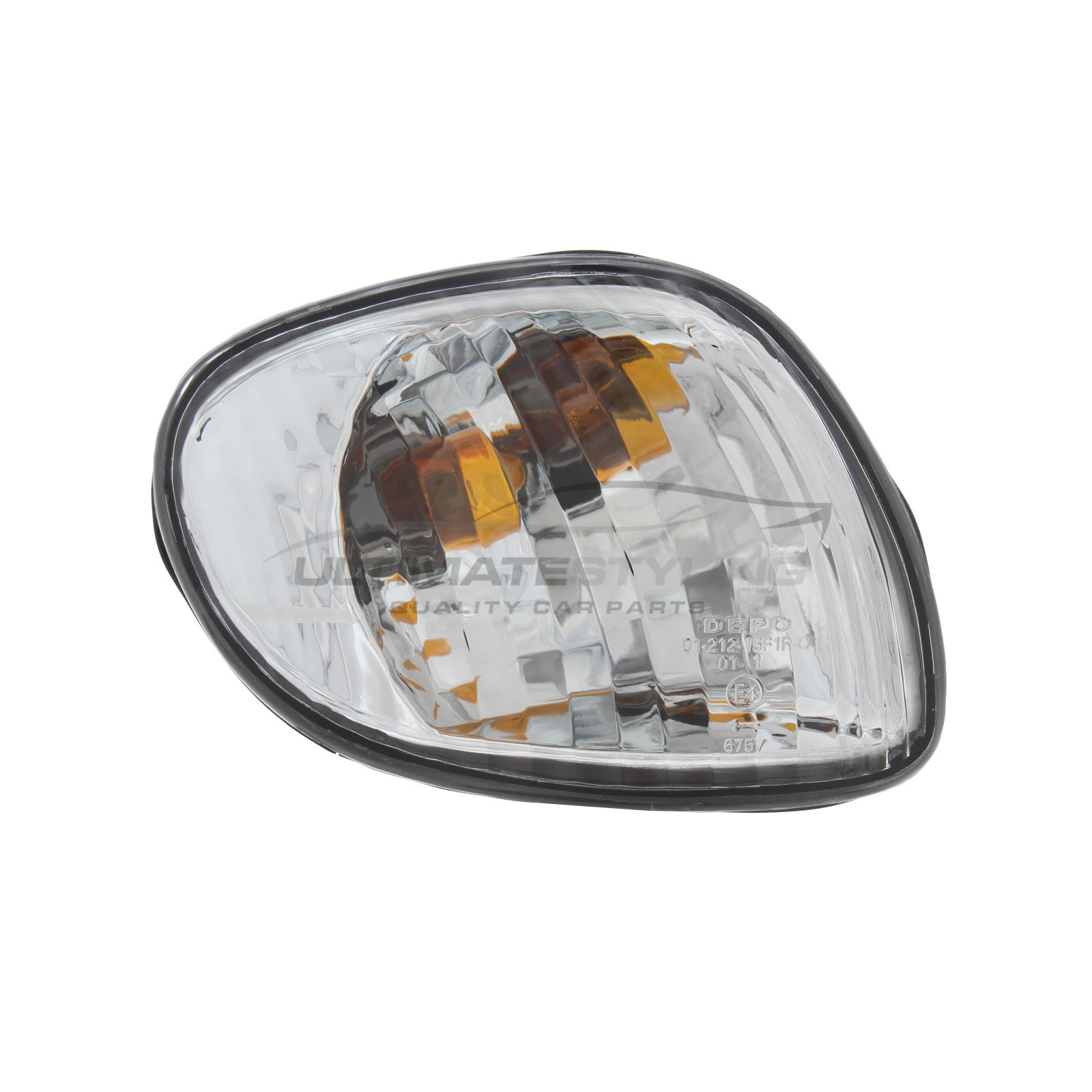 Toyota Corolla 2000-2002 Clear Front Indicator Includes Bulb Holder - Drivers Side (RH)