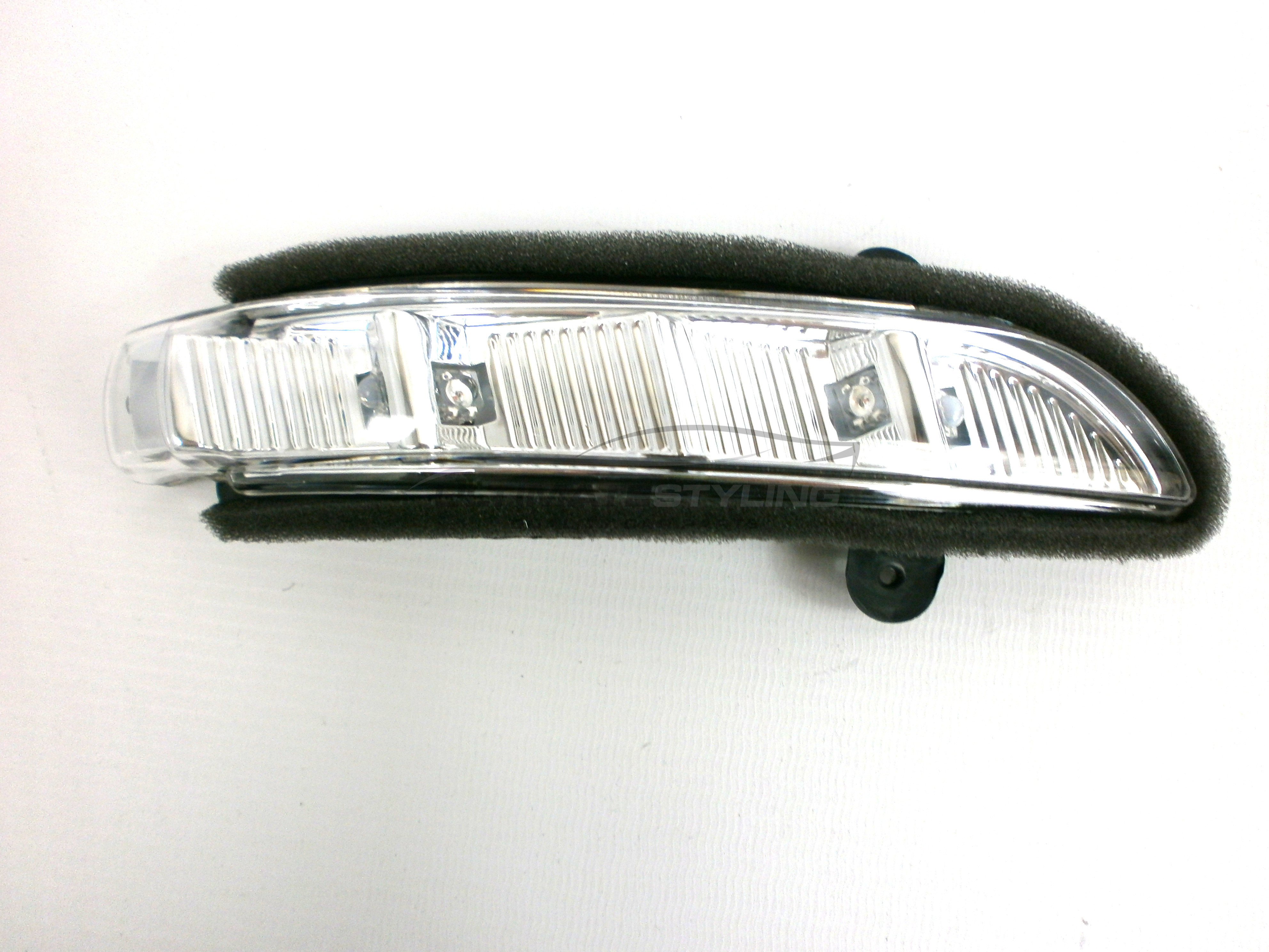 Mercedes Benz E Class 2006-2010, Mercedes Benz S Class 2006-2010 Clear LED Mirror Indicator Drivers Side (RH)